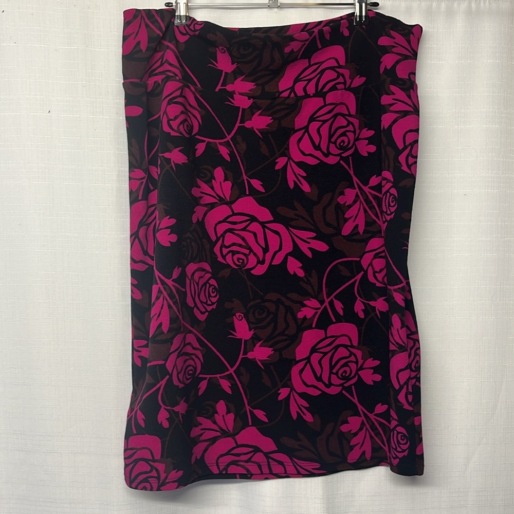 3XL Hot Pink Rose Cassie Skirt from LulaRoe